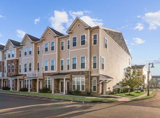 24 Wisteria Ln, Garfield, NJ 07026