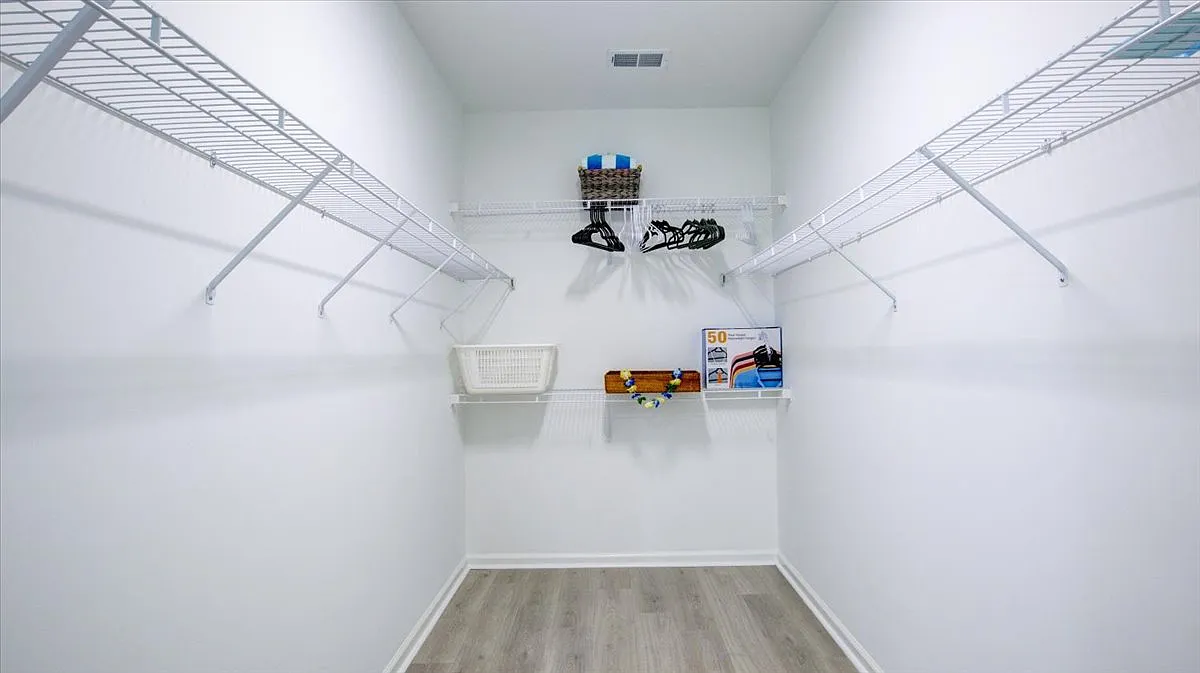2 bed, 1785 sqft, $3,200 — Photo 3