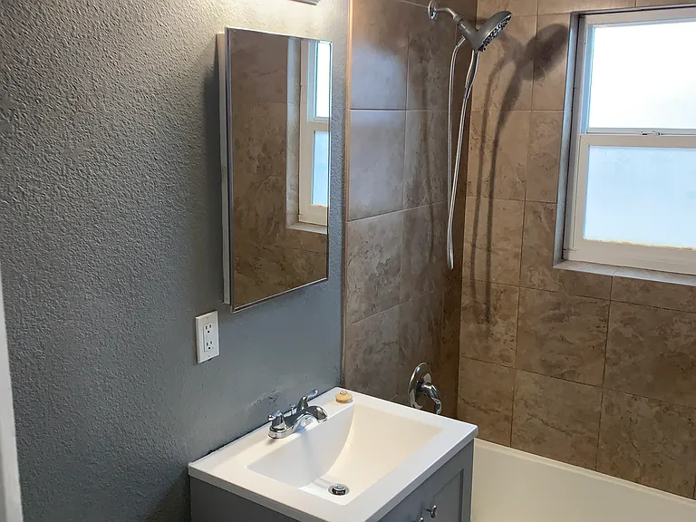 1803 Linden Ave — Photo 19