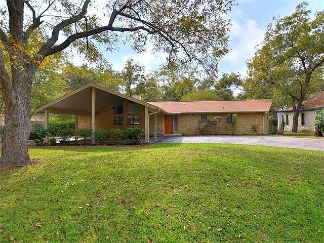 1st image of 307 San Saba St