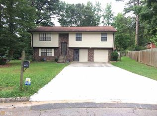 2277 Olin Ct, Morrow, GA 30260