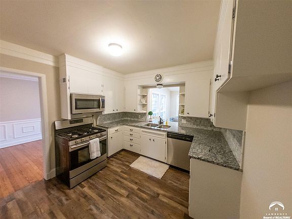 4th image of 226 Park Ave