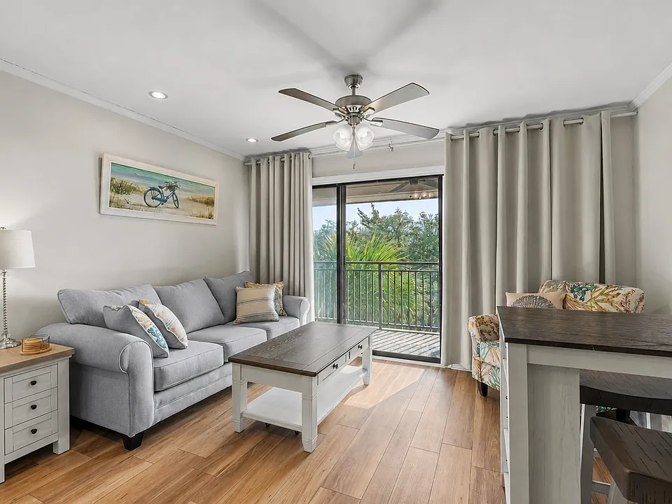 23 S Forest Beach Dr #349