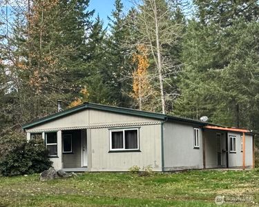 670 NW Mallard Lane, Seabeck, WA, 98380