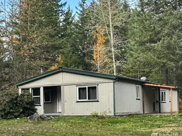 670 NW Mallard Lane, Seabeck, WA 98380