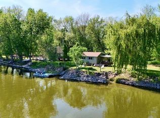 7084 N River Rd, Byron, IL 61010