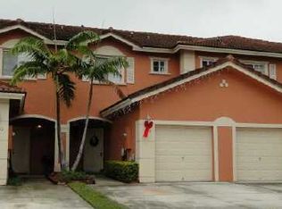 1112 NW 100th Ave, Pembroke Pines, FL 33024