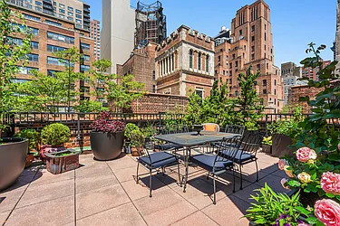 324 East 41st Street, #1103C