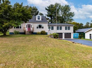 1443 Crescent Vischer Ferry Rd, Halfmoon, NY 12065