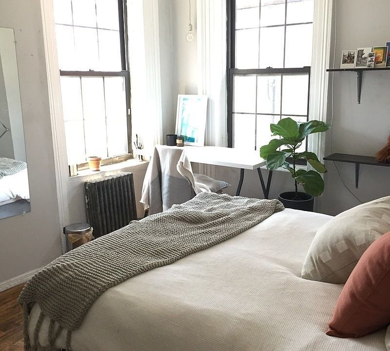 1st image of 150 Graham Ave APT 4