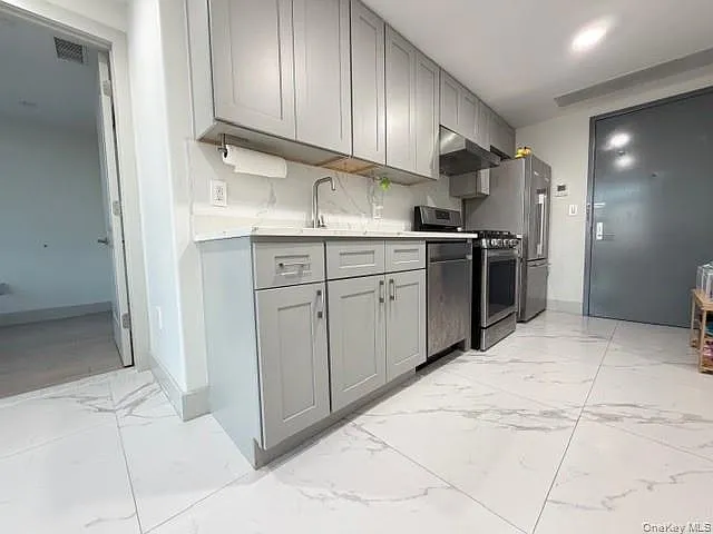 41-62 Bowne St #9F — Photo 8
