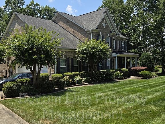 4th image of 8045 Talcott Dr