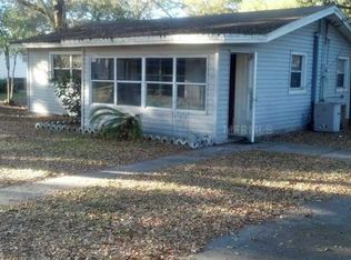 560 Pine St E, Mulberry, FL 33860