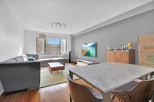 Rented by Compass | media 2