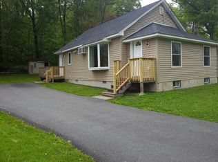 27 Hardenburgh Rd, Pine bush, NY 12566