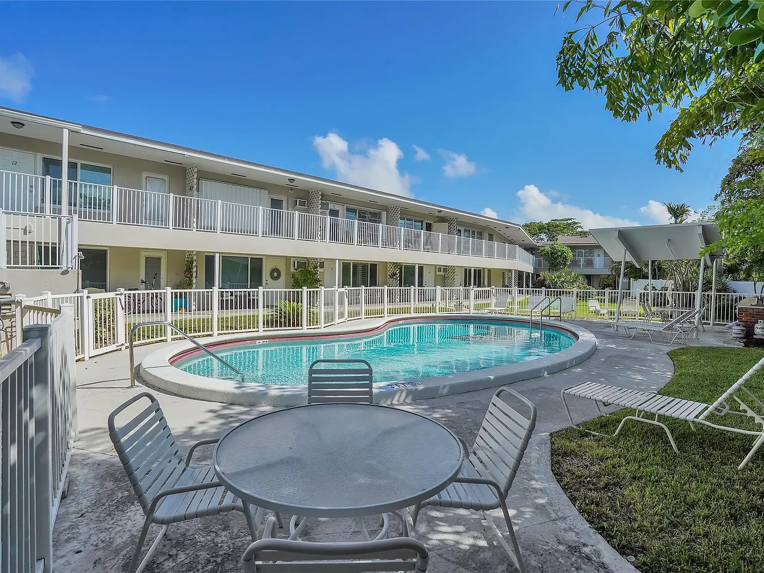 Hillsboro Inlet Apt — Photo 3
