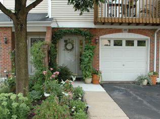 222 E Parallel St #5C, Palatine, IL 60067