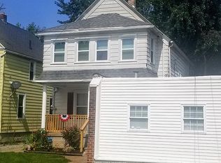 832 W 11th St, Lorain, OH