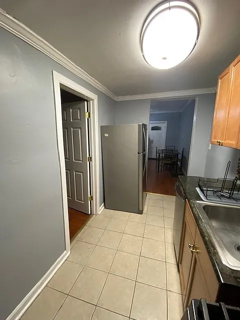 1436 E Genesee St — Photo 2