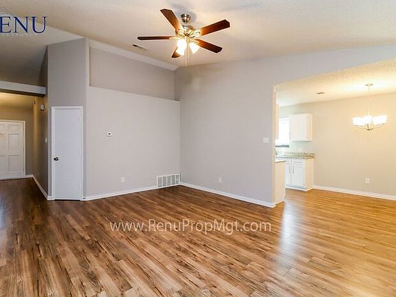 3rd image of 7500 Little Rock Ln