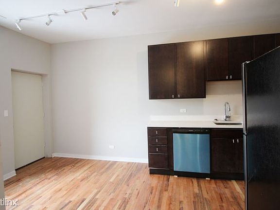 2nd image of 4613 N Kedzie Ave APT 2