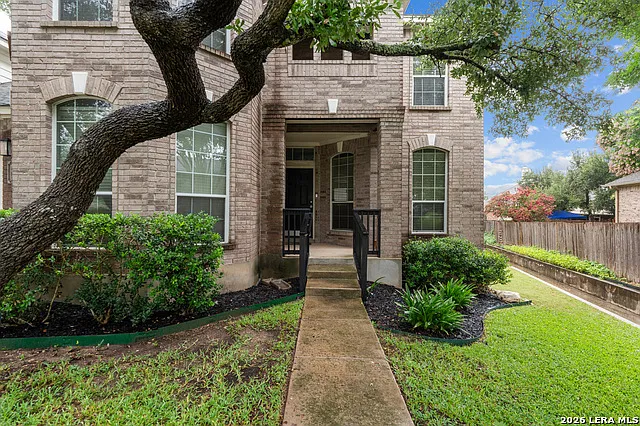 4 bed, 3.5 bath, 3370 sqft, $2,800 — Photo 3