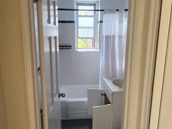 150-15 79th Avenue image 4 of 8