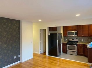 25-54 Crescent St #2-F, Astoria, NY 11102