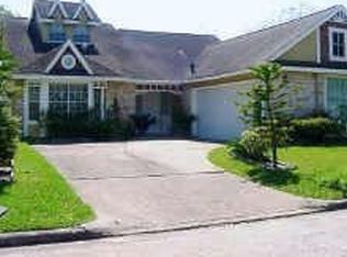 12819 Ashford Brook Dr, Houston, TX 77082
