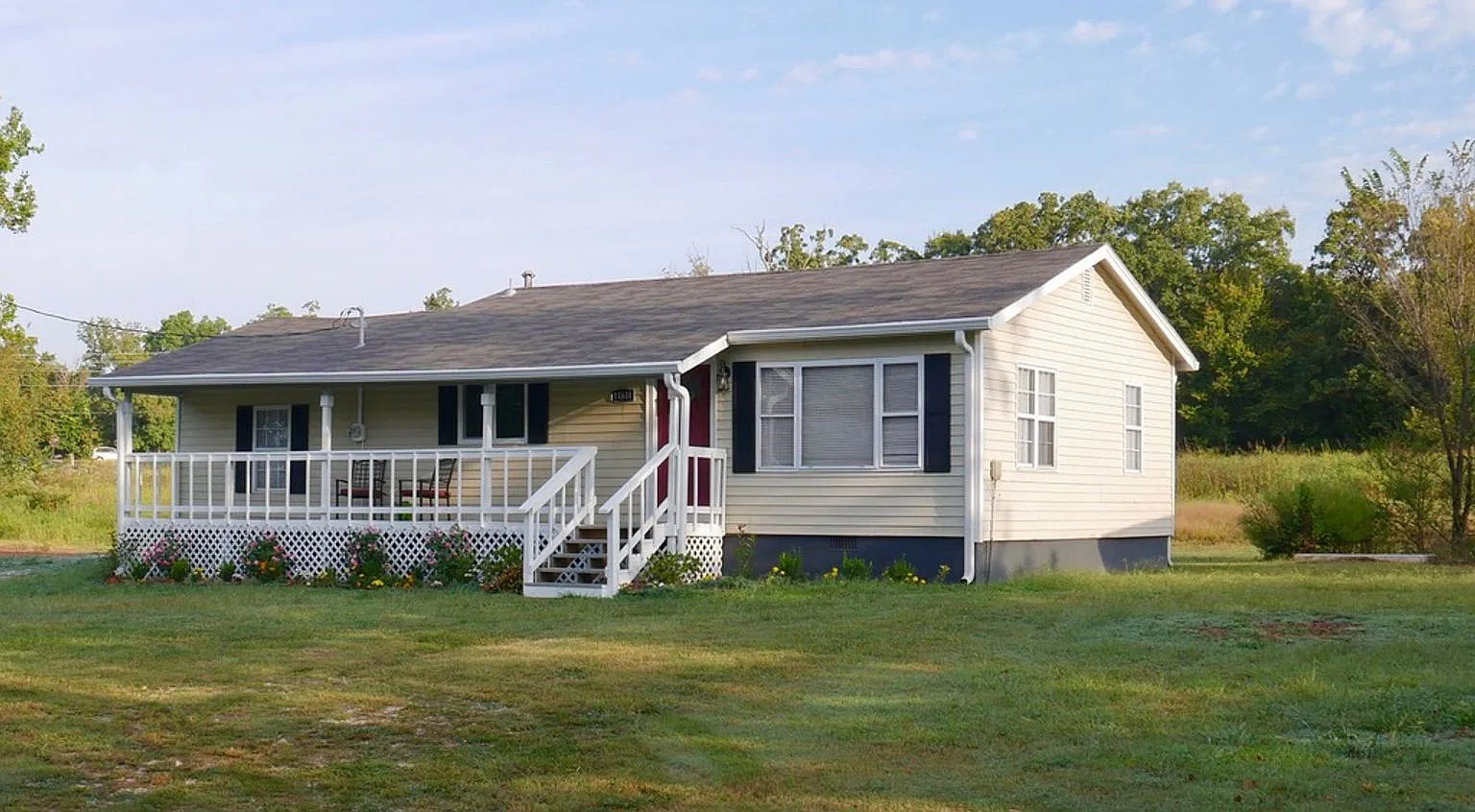 Newly Remodeled 3-Bedroom Home Available October 2026 — Photo 1