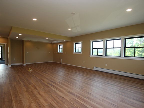5th image of 128 Emzaga Drive