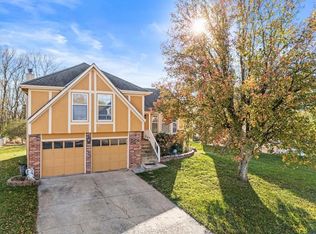 7201 E 134th Ter, Grandview, MO 64030