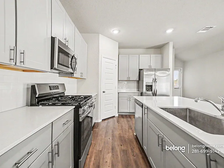 260 Gallant Front Ln — Photo 22