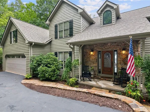 688 McElroy Mountain Dr, Jasper, GA 30143