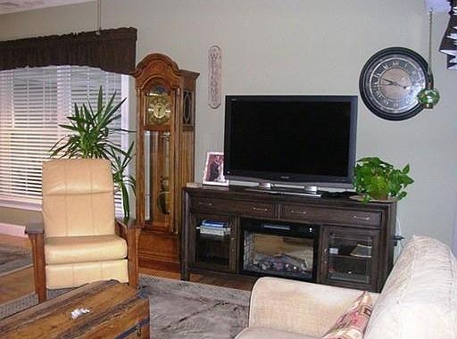 3rd image of 1407 Alyssa Dr