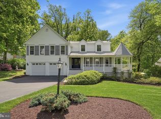 1288 Auburn Grove Ln, Reston, VA 20194