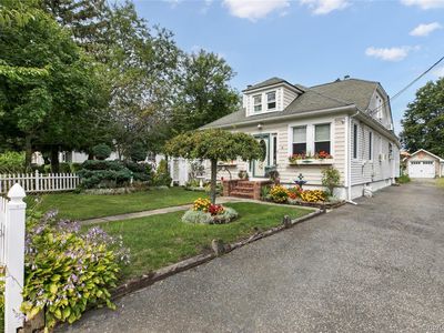 22 3rd Avenue, Central Islip, NY, 11722