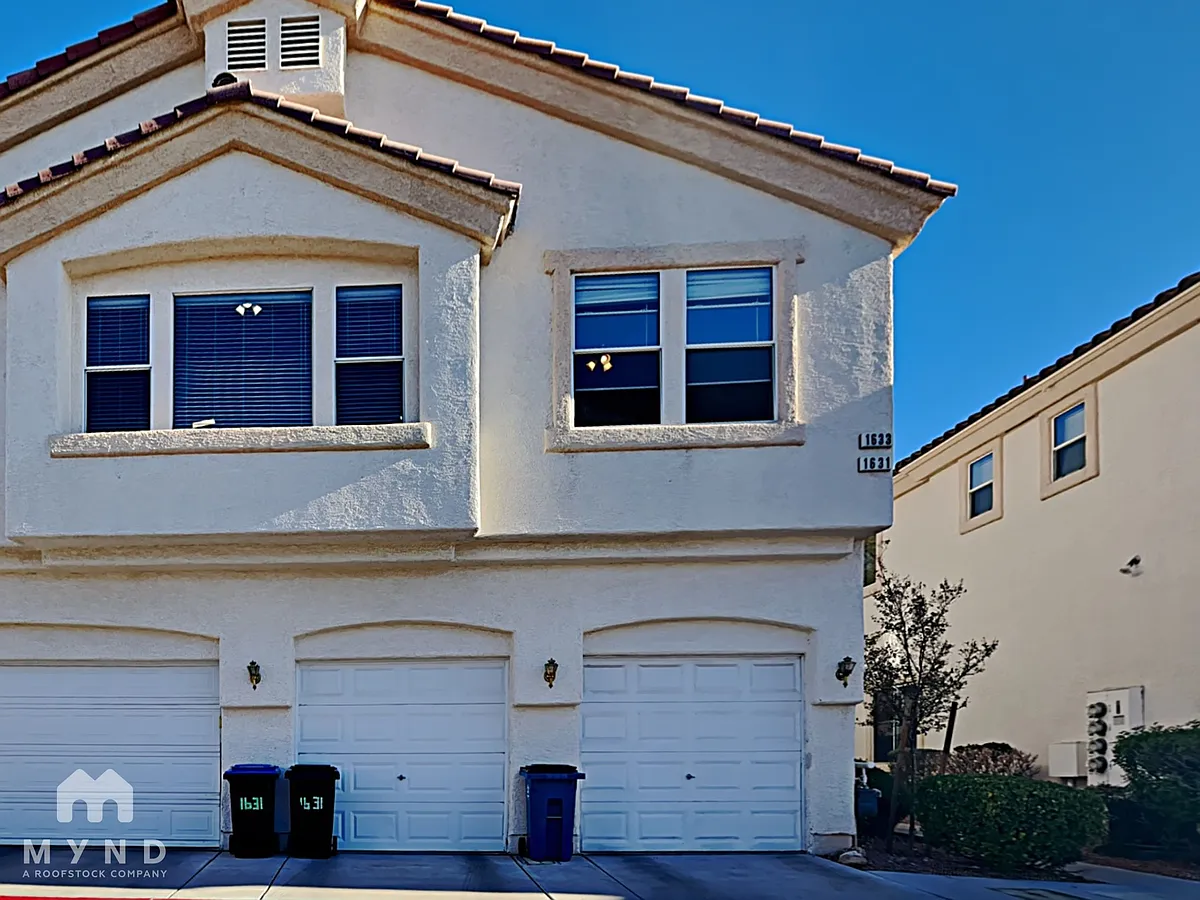 Building Photo - 1633 Lefty Garcia Way #1