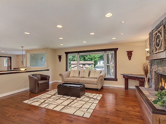 4th image of 12715 79th Ct NE
