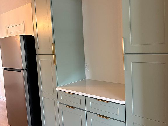 2nd image of 3111 N Hancock Ave