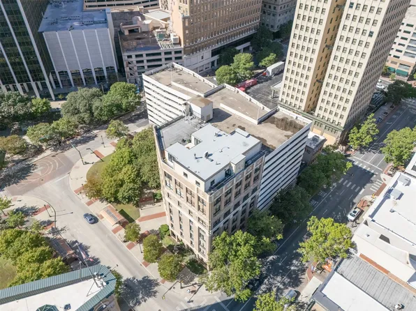 910 Houston St APT 204, Fort Worth, TX 76102