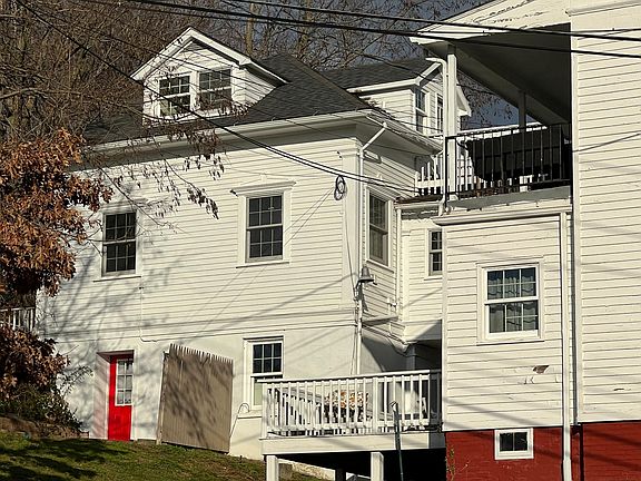 Top two floors on left side.