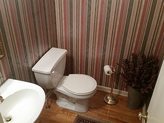 5th image of 9710 N Montclair Ave