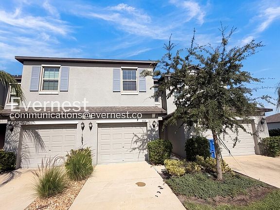 2nd image of 946 Royal Empress Dr