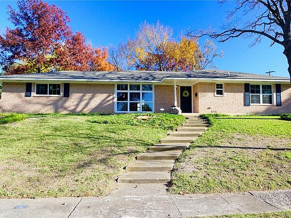 3rd image of 1529 Briarcrest Dr