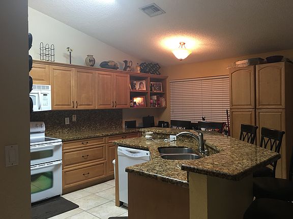 2nd image of 1353 SW 181st Ave
