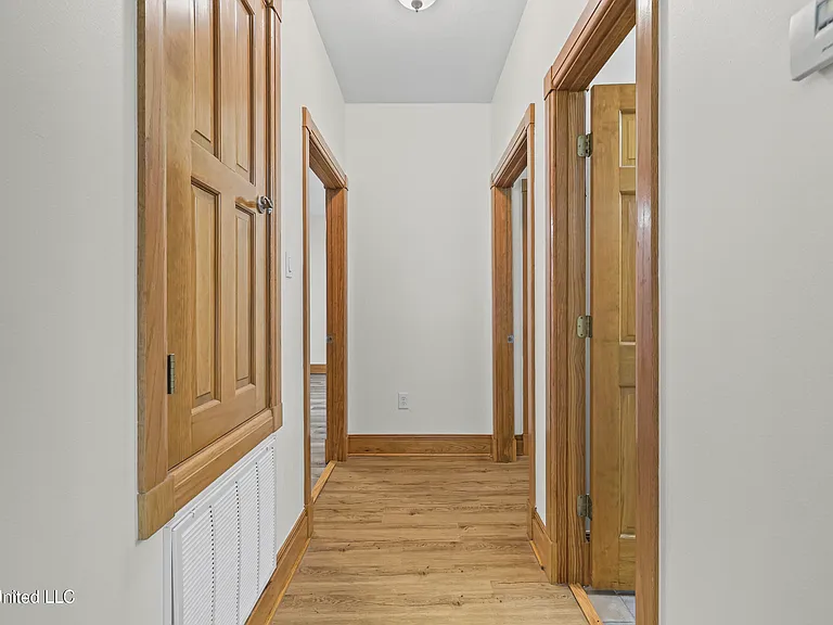 15301 Parker Rd — Photo 25
