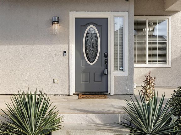 4th image of 2622 Rosevine Lane