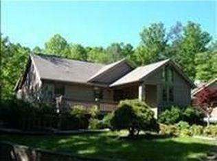 438 Cumberland Cove Rd, Monterey, TN 38574