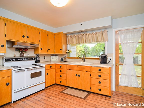 2nd image of 6297 Balsam Dr